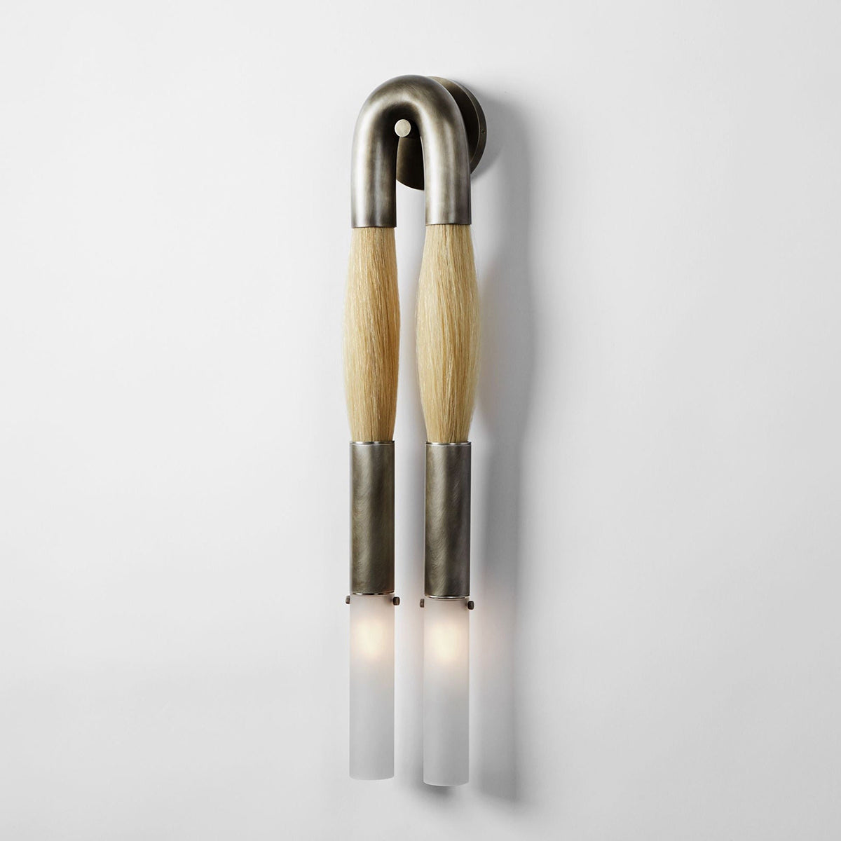 https://cdn.shopify.com/s/files/1/0778/2046/1351/files/Double-Head-Antonia-Sconce-3.jpg?v=1762222580