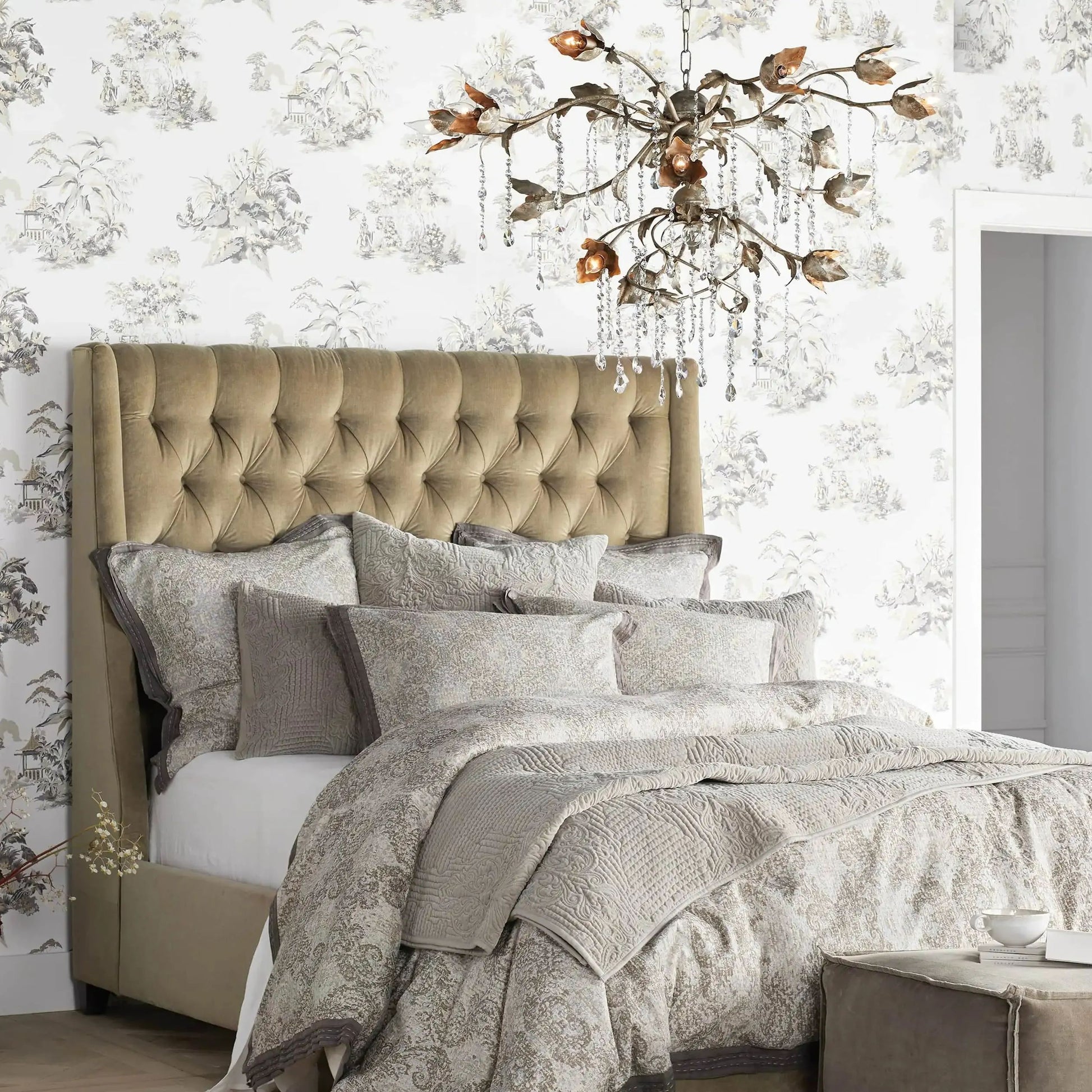 Viticcio Round Silver Chandelier-Momo Lighting